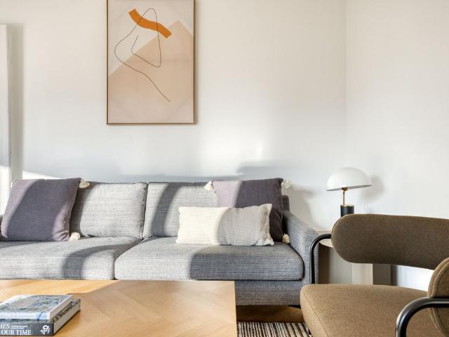 Charming 3 Bedroom Apartment in Jardin des Plantes, Paris Amsterdam Apartments for Rent
