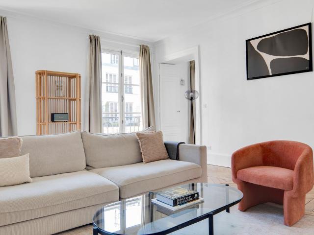 Charming 3 Bedroom Apartment in Paris, Paris Amsterdam Apartments for Rent