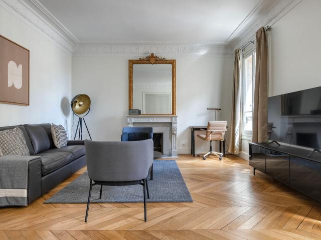 Charming 3 Bedroom Apartment in the Heart of Paris, Paris Amsterdam Apartments for Rent