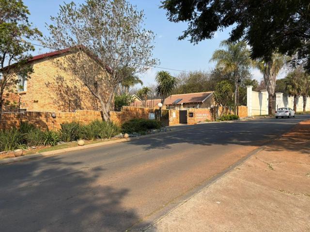 Charming 3 Bedroom Duplex in Allens Neck