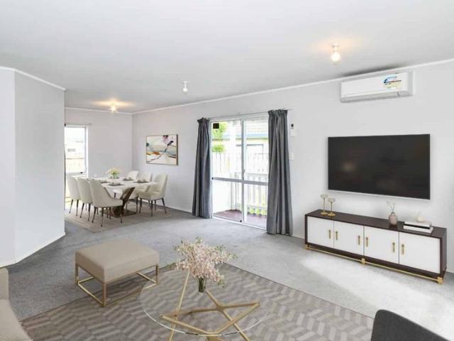 Charming 3 Bedroom Family Home in Takanini