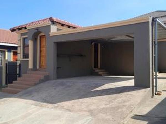 charming 3 bedroom family house on t.