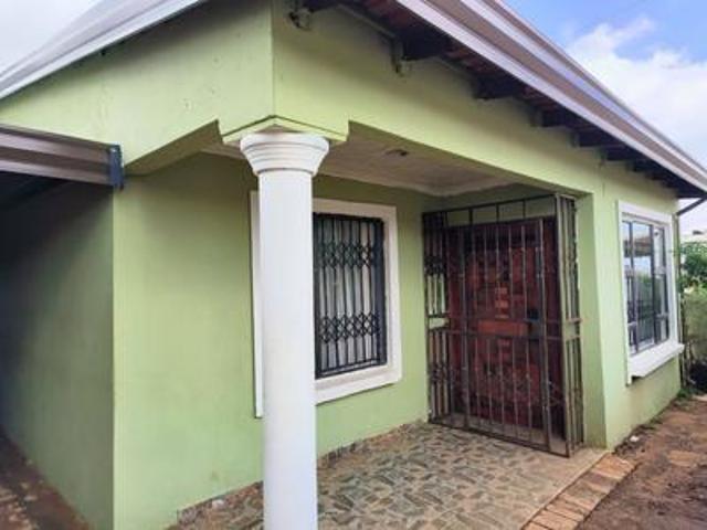 charming 3 bedroom house on the mark.