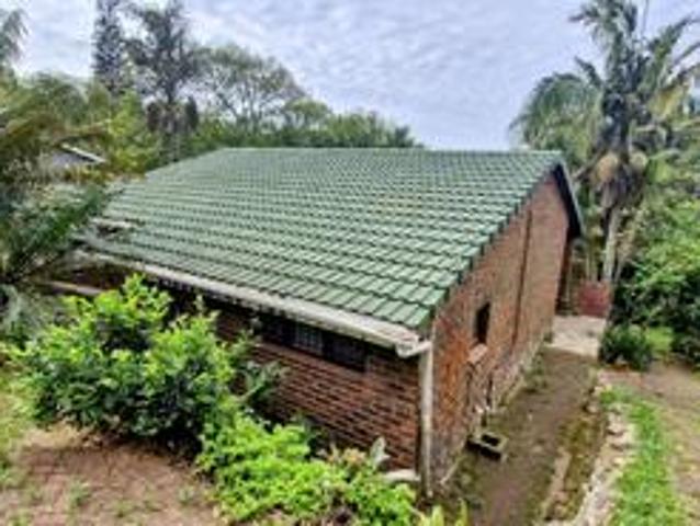 charming 3 bedroom home with private.