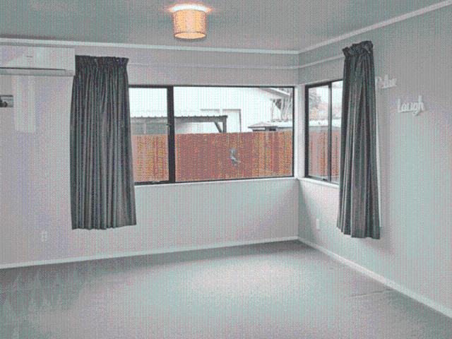 Charming 3 Bedroom Home in Brookfield