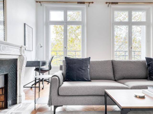 Charming 3 Bedroom Home in Heart of Paris, Paris Amsterdam Apartments for Rent