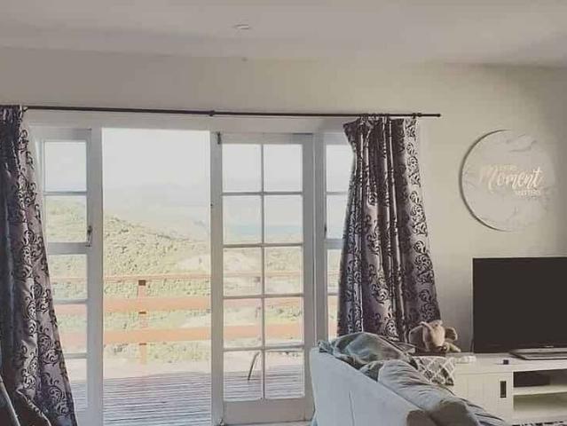 Charming 3 Bedroom Home in Southgate