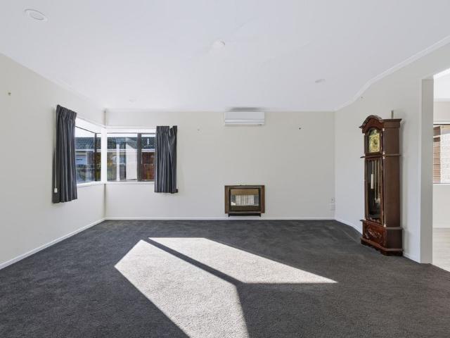 Charming 3 Bedroom Living