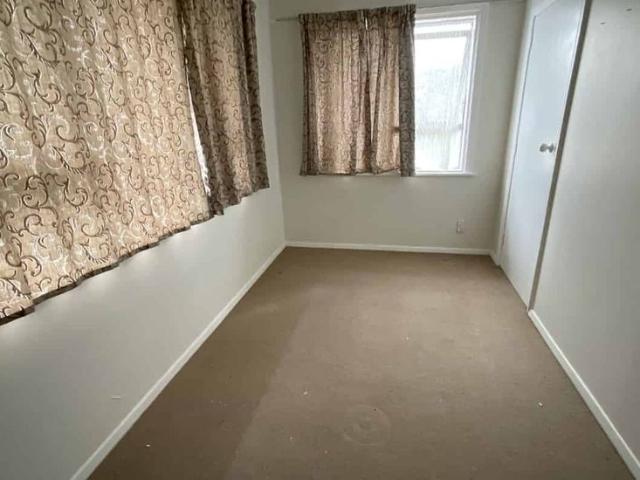 Charming 3 Bedroom Standalone Home at 1 Hutt Road, Manurewa