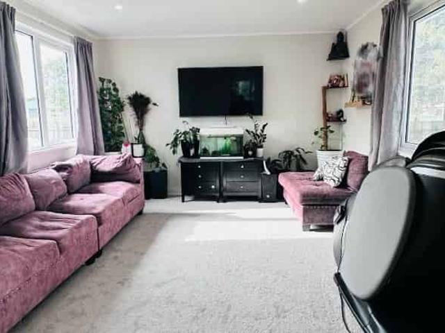 Charming 3 bedroom property in prime location