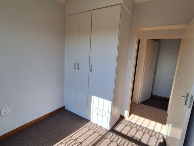 Charming 3 Bedroom Townhouse For Sale in Staalrus, Vanderbijlpark!