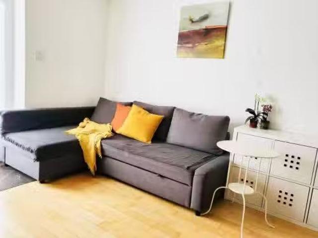 Cheap 3 BR 106 960 Av. Ste Croix, Montréal Saint Laurent, QC.
