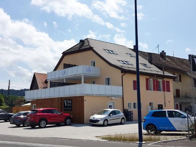 Charming 3.5 room apartment with terrace in Yvonand