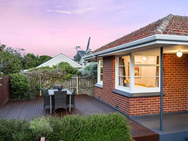 Charming 3BR Saint Clair Haven!