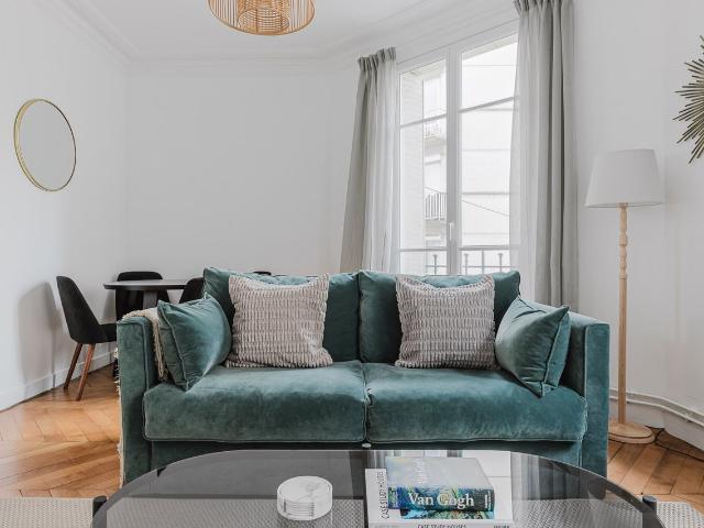 Charming Ternes Two Bedroom Haven in Paris!, Paris Amsterdam Apartments for Rent