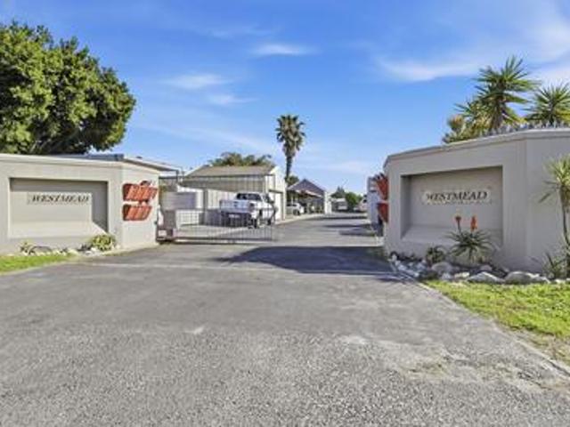 charming three bedroom home in table.