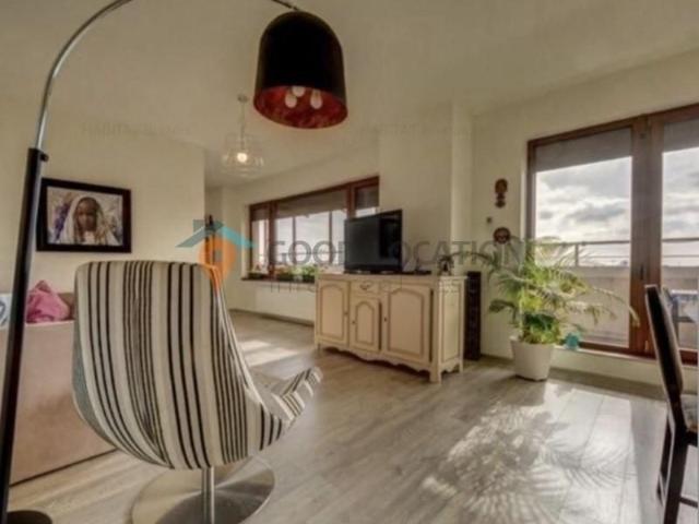 Charming three bedrooms apartment in Baneasa Area A0002BA3