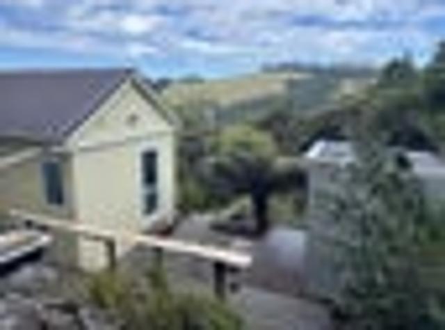 Charming tidy cottage set amongst the bird life