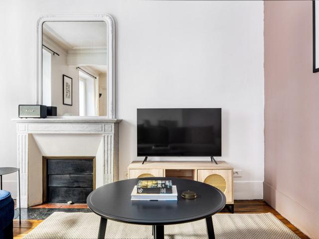 Charming Two Bedroom Apartment in Paris