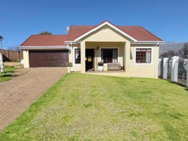 charming two bedroom home on the mar.