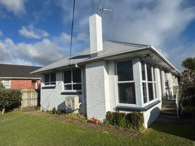 Charming Two Bedroom home in St Heliers