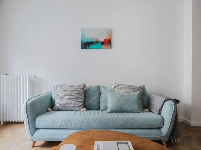Charming Two Bedroom Oasis in the Heart of Paris, Paris Amsterdam Apartments for Rent