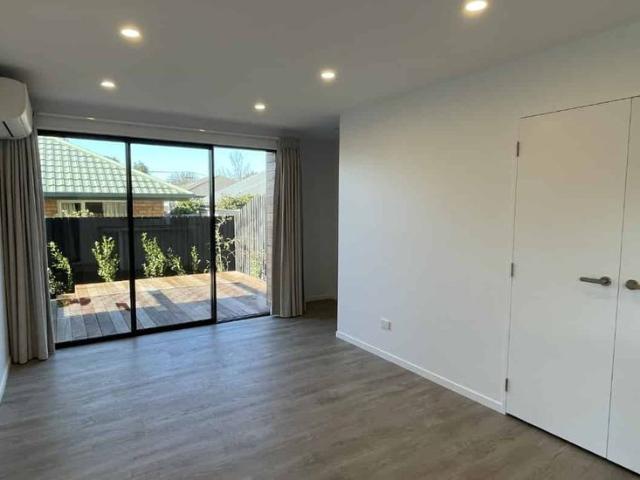 Charming Two Storey Townhouse in Prime Spreydon Location