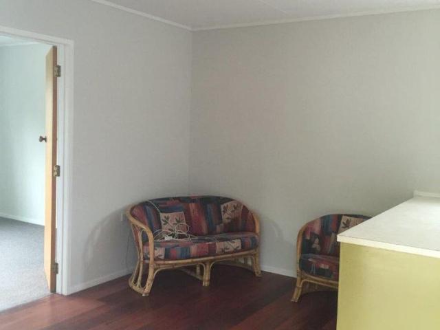 Charming Unit Close to Beach