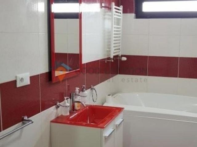 Charming villa with swimming pool in Iancu Nicolae Area V0020PI4