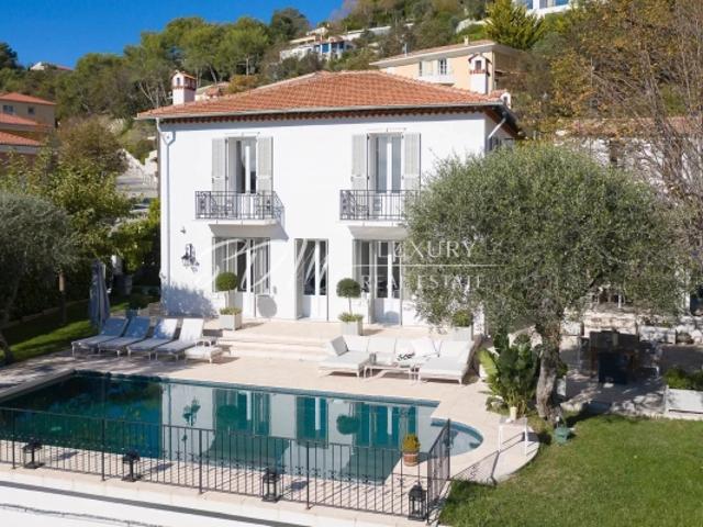 CHARMING VILLA WITH SEA VIEWS