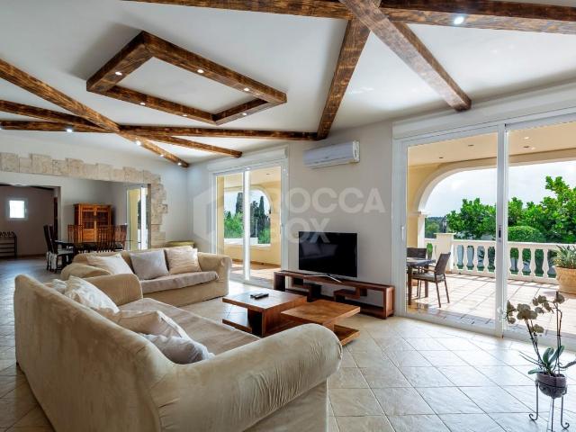 Charming Villa in La Dama de Noche, Marbella