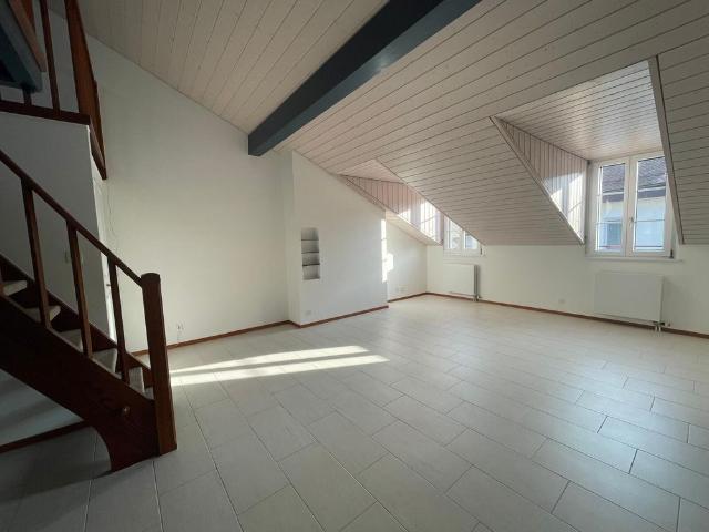 Charming accommodation in the heart of the Grand Rue and a stone's throw from the lake