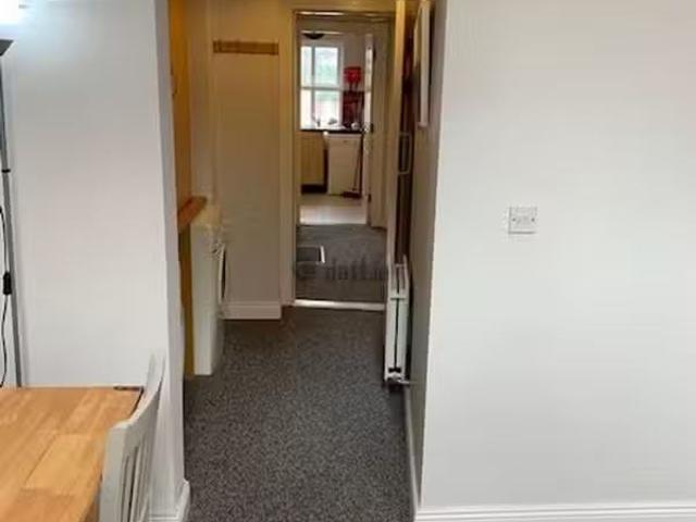 Just in! Adelaide Street, Cork City Centre is for rent
