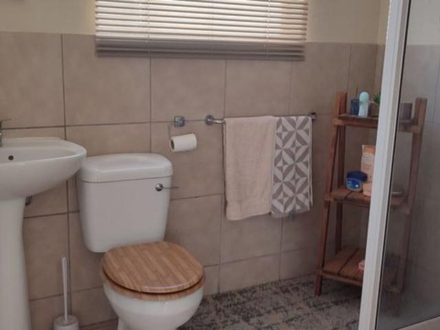 Charming and Cosy 2 Bedroom Townhouse For Sale in Staalrus, Vanderbijlpark