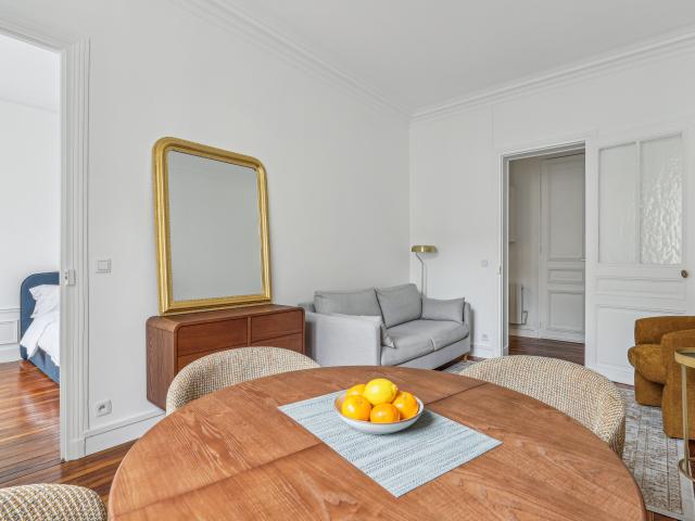 Charming and cosy Parisian apartment