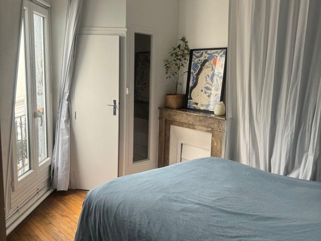 Charming and Bright Parisian Apartment, Paris Amsterdam Apartments for Rent