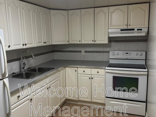 Charming and Renovated Unit in Welland!