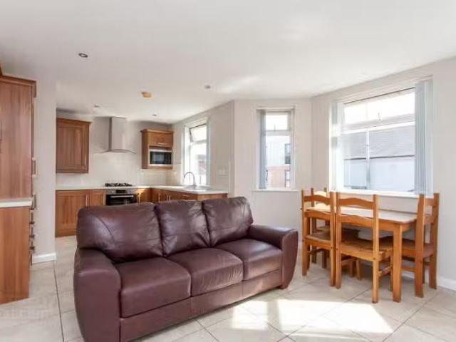 Cozy Apartment 5, 162 Beersbridge Road