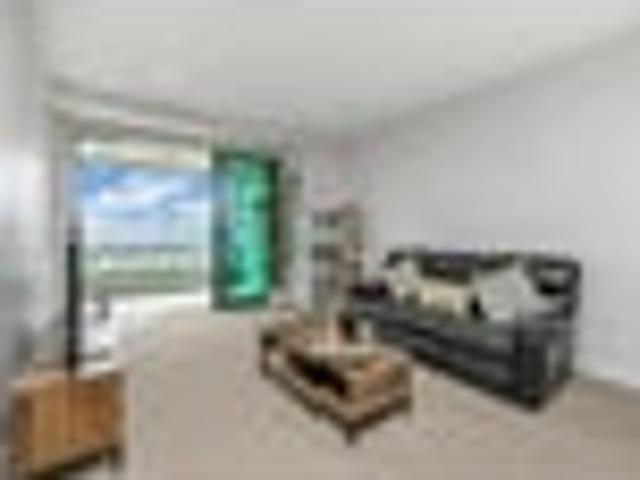 Charming Apartment or Investment Opportunity!
