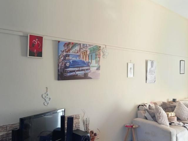 Charming Apartment with Modern Amenities!
