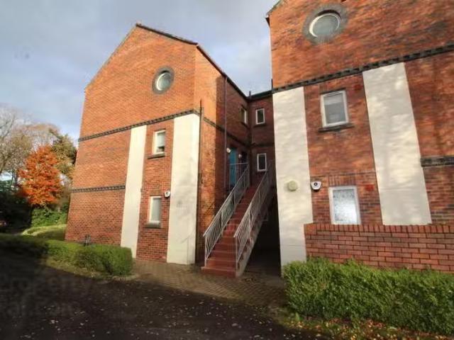 Rental! Apt 5, 18a Annadale Avenue
