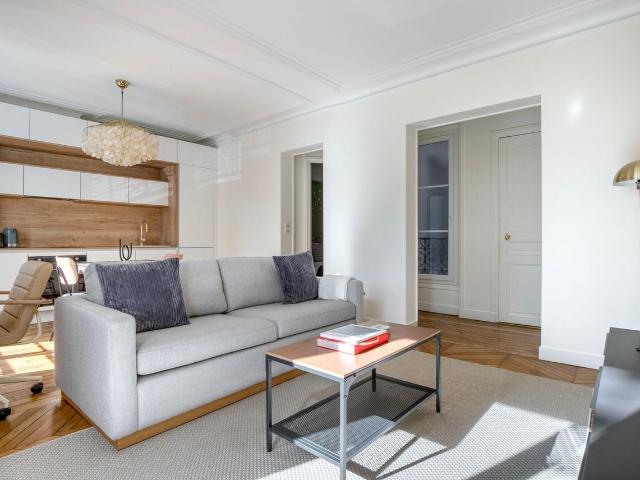 Charming Auteuil Apartment: Your Parisian Oasis, Paris Amsterdam Apartments for Rent