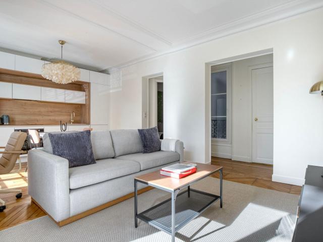 Charming Auteuil Apartment: Your Parisian Oasis