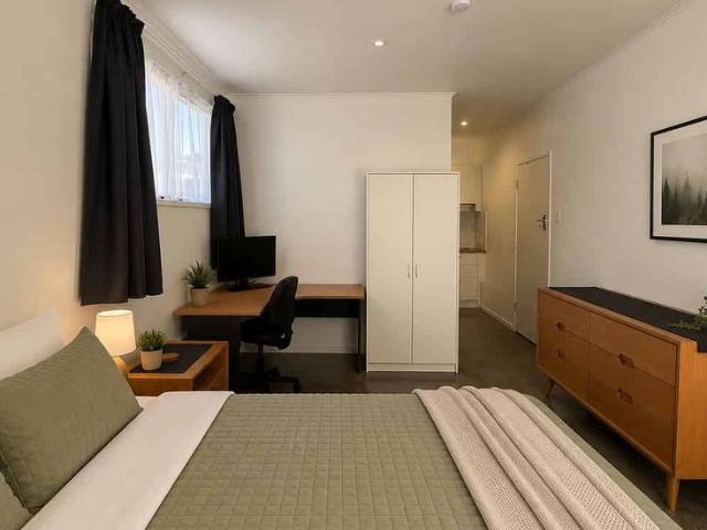 Charming Bedsit in Havelock North