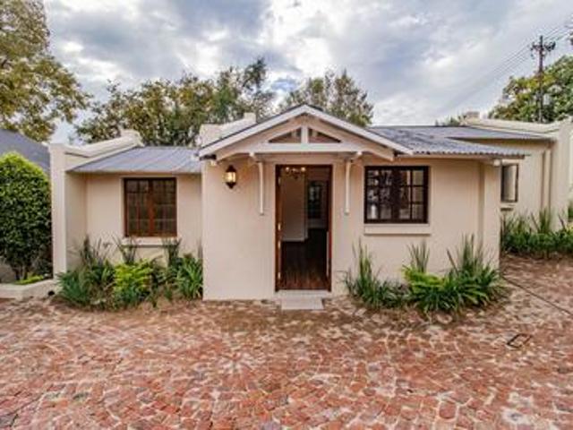 charming brand new 1 bedroom simplex.
