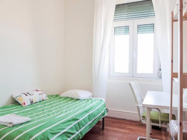 Charming bright room