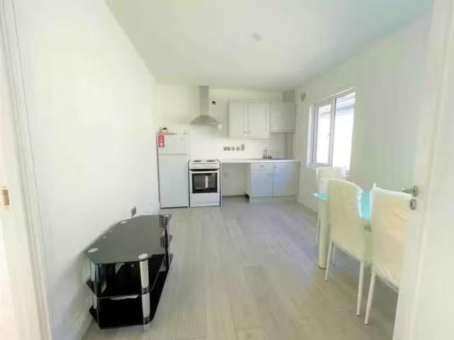 Nice Camden Court, Camden Street, Dublin 2 is for rent