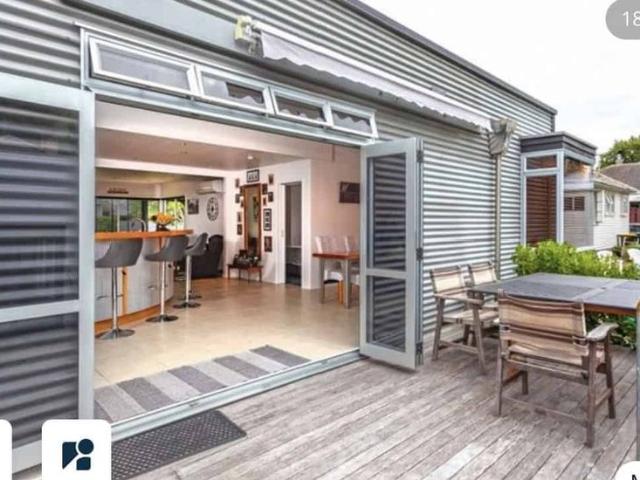 Charming & Central 3 Bedroom Family Home