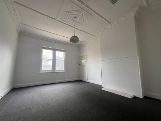 Charming Character Home – 3 Bedrooms, Separate Living, 2 Carparks