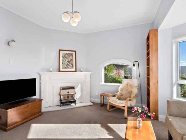 Charming Character Home with Spectacular Harbour Views